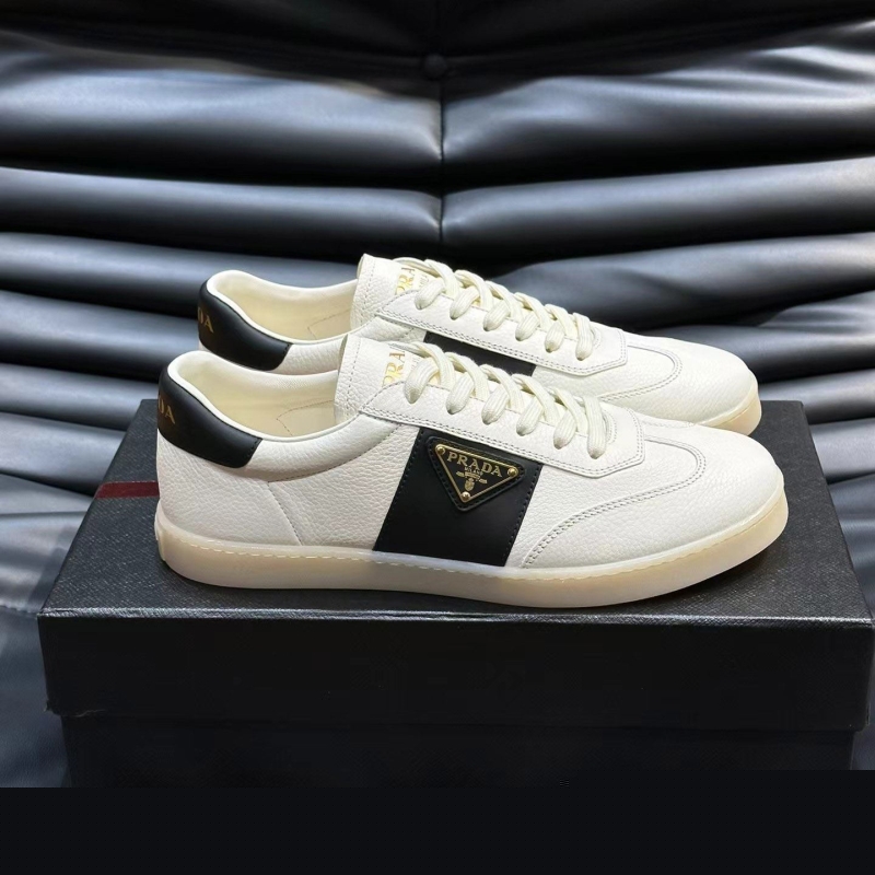 Pra*a casual shoes